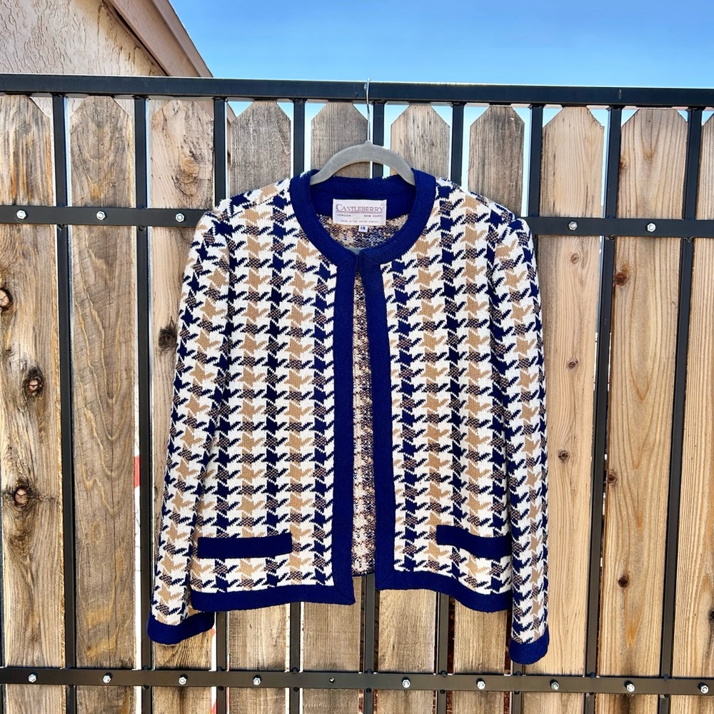 CASTLEBERRY Vintage 80s Big Houndstooth Cardigan